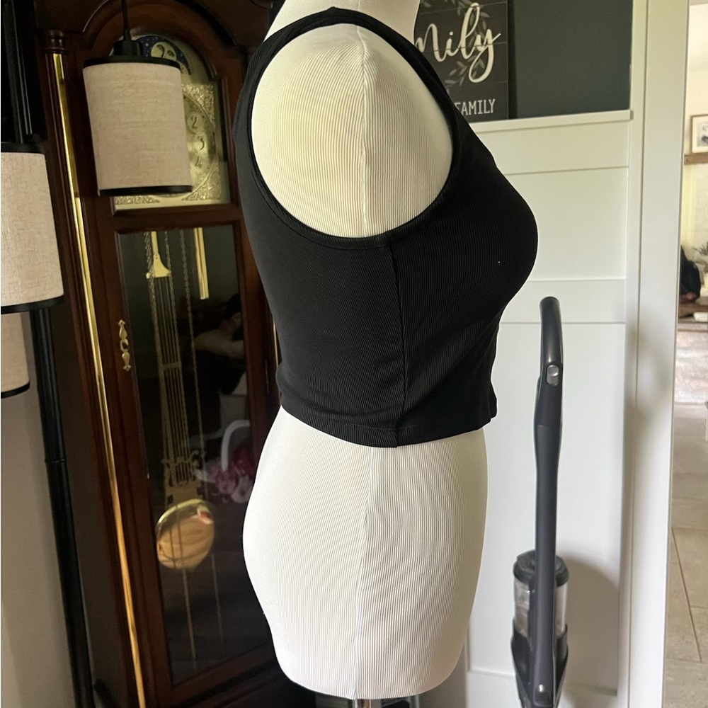 💋Athleta Black Button-Down Ribbed Tank Top - Picture 2 of 4